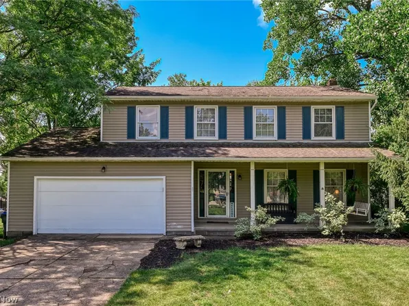 328 Wyoga Lake Blvd, Stow, OH 44224