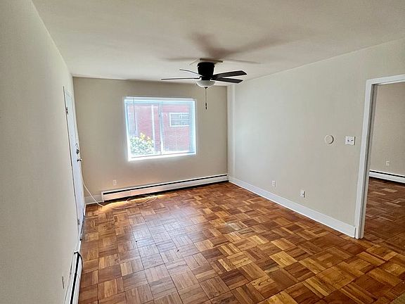 2nd image of 3526 Grove Ave APT 5