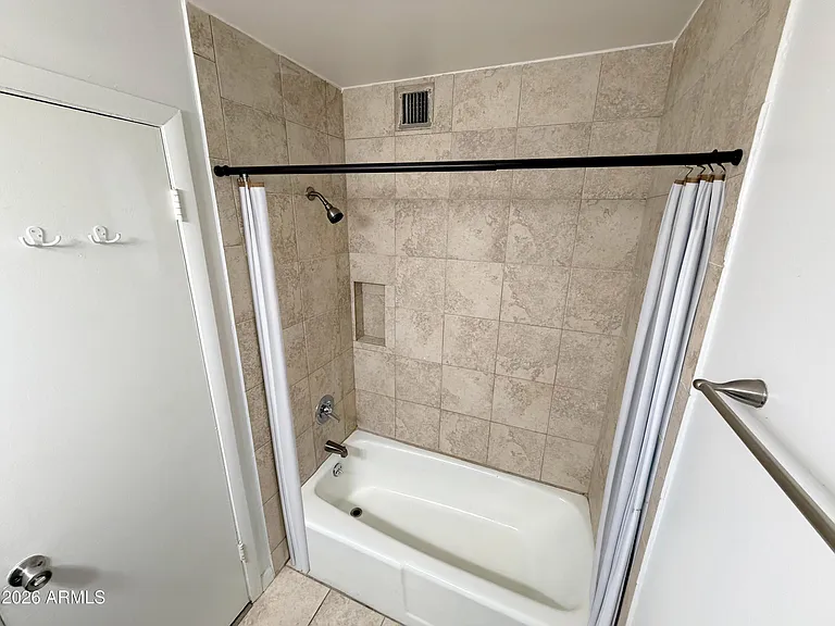 1016 E Osborn Rd #F — Photo 9
