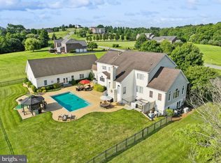 17687 Tobermory Pl, Leesburg, VA