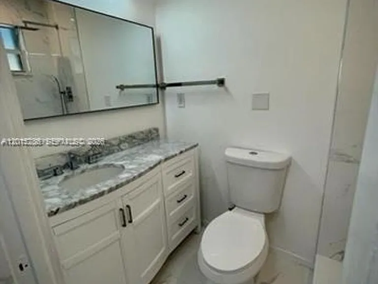 7425 SW 118th St — Photo 13