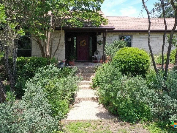 1109 Palomino Ln, San Marcos, TX 78666