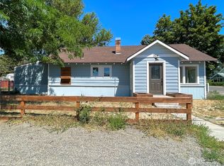 304 Apple Ave W, Omak, WA 98841
