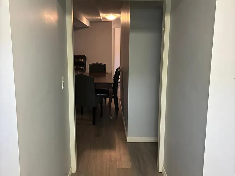 8 Castleglen Cres NE — Photo 4