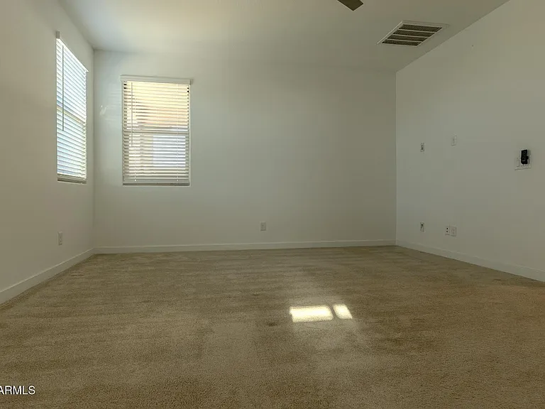 1548 W Corral Rd — Photo 16