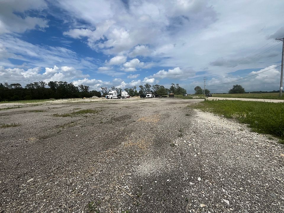 2nd image of 22645 S Cherry Hill Rd