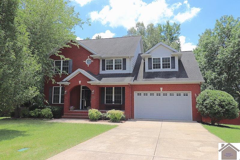 1st image of 2105 Spindletop Dr