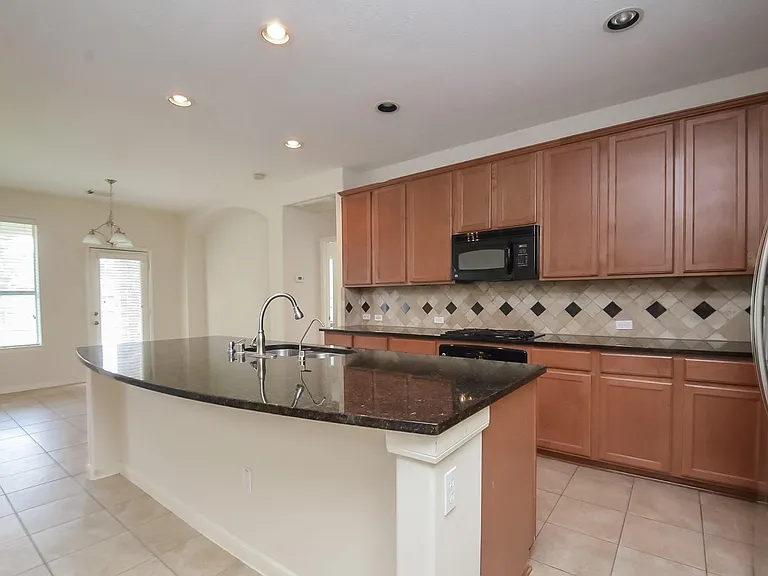 5218 Lacey Oak Meadow Dr — Photo 15
