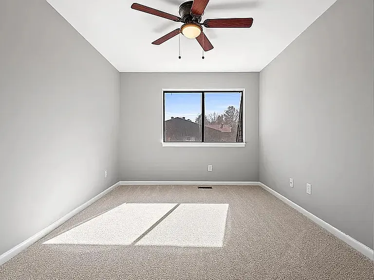 230 Finley Forest Dr — Photo 11