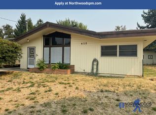 412 Barnes Ave, Medford, OR 97504