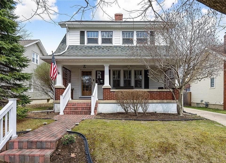 1st image of 405 Corona Ave