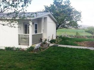 3911 S Wenas Rd, Selah, WA 98942