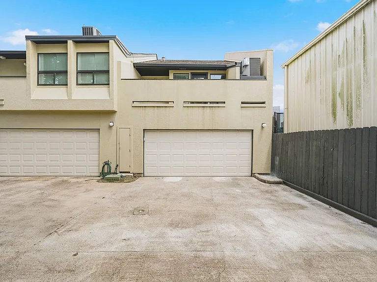 1116 Bering Dr #25 — Photo 44