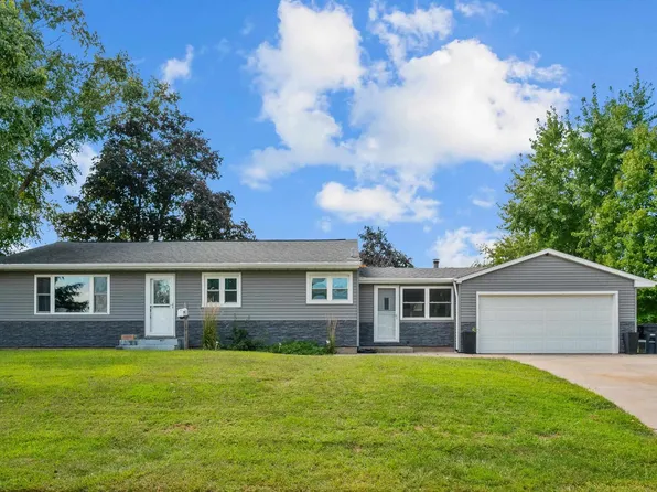 2426 40th St, Rock Island, IL 61201