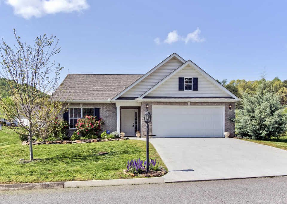 1st image of 1555 Graybrook Ln