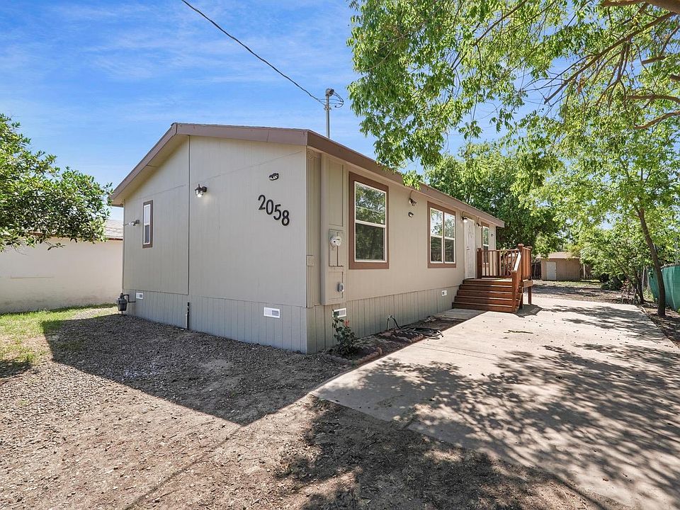 1st image of 2058 E 10th St