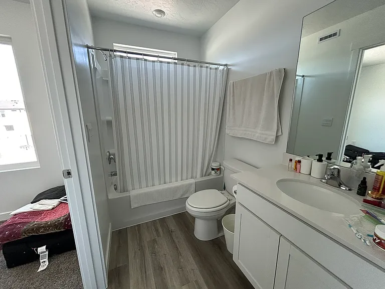 1147 W 380 S — Photo 10