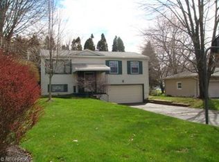 3683 Johnson Farm Dr, Canfield, OH