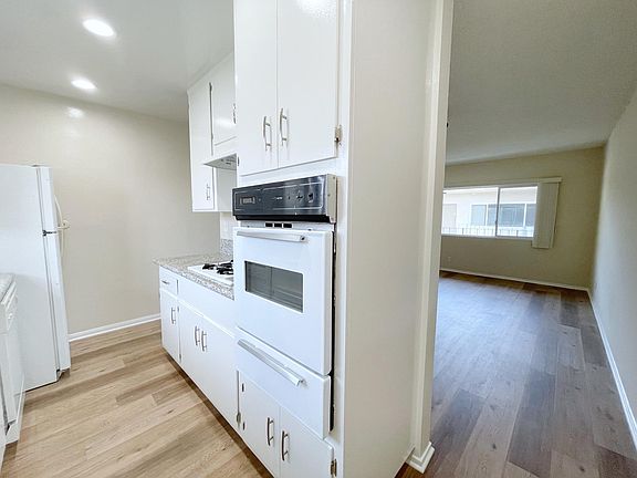 2nd image of 266 S El Molino Ave APT 35