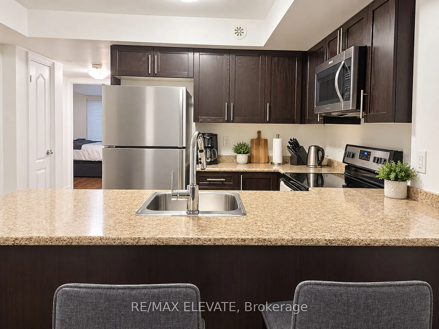 2 bed, $2,550 — Photo 4