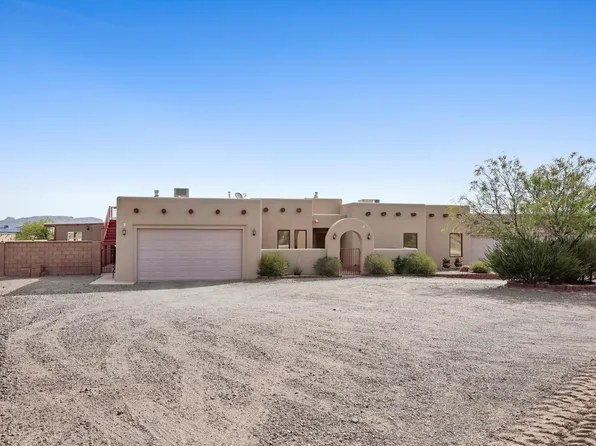 401 Roadrunner Cir, Elephant Butte, NM 87935