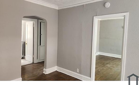 5th image of 7555 S Kenwood Ave #3