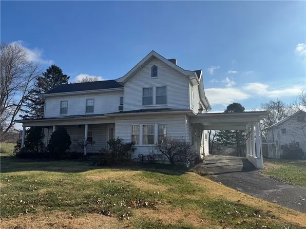 69 N Mill St, New Salem, PA 15468