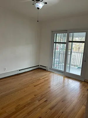 Rented by RE MAX Team | media 7