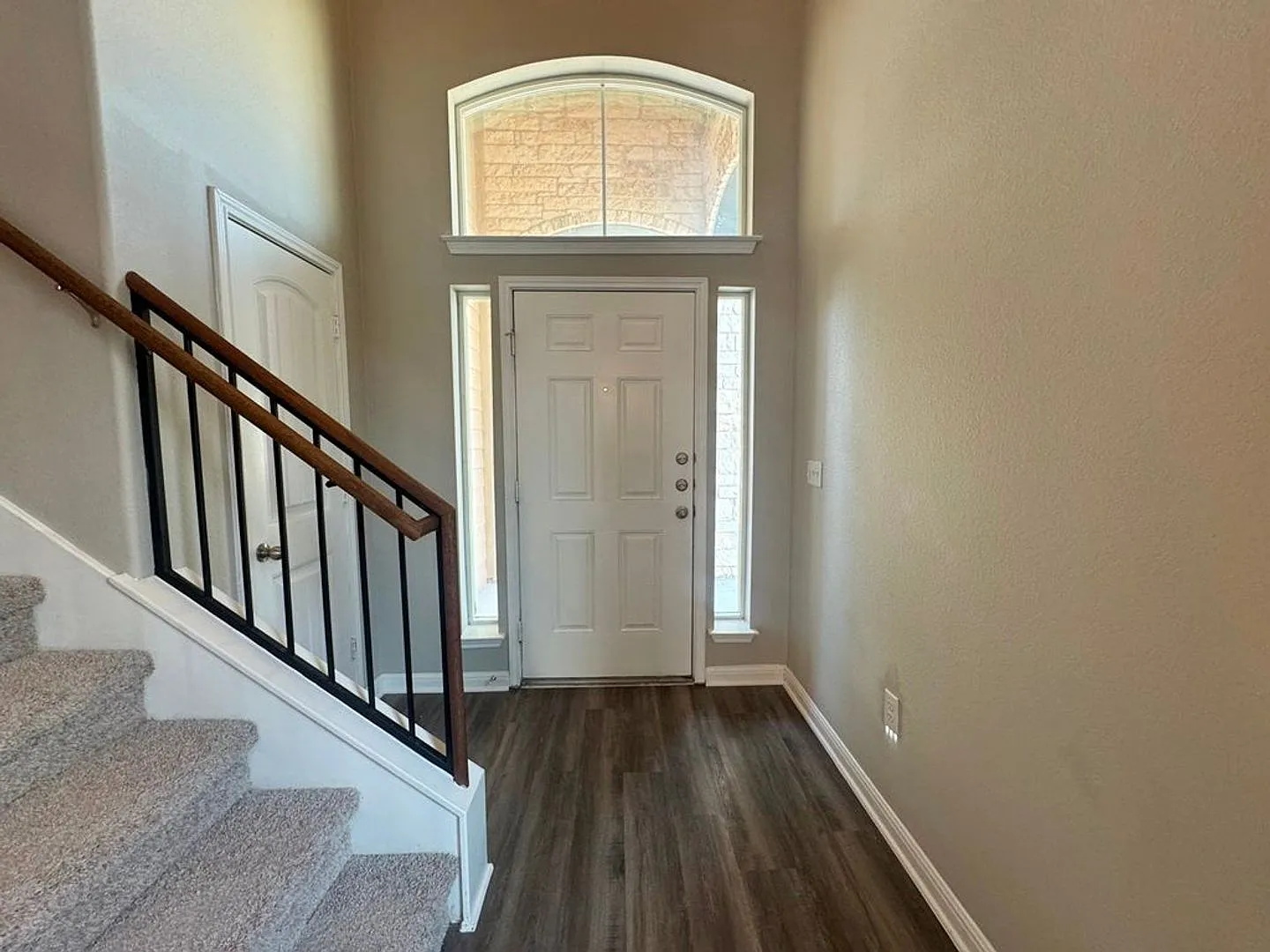 Welcome to 120 Kingfisher Lane! — Photo 2
