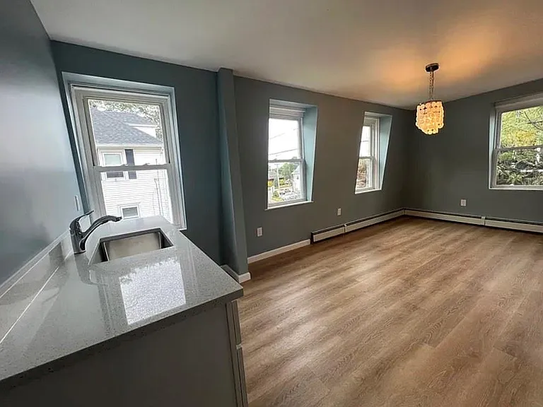 9 Turner Ave #2 — Photo 27