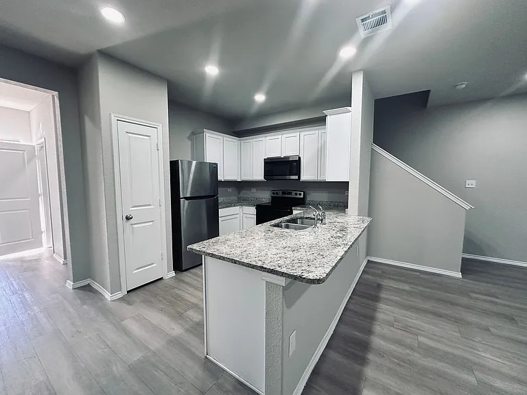 7356 Misty Mdws — Photo 5