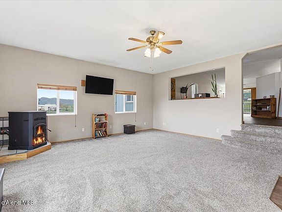 5th image of 52 Promise Ln