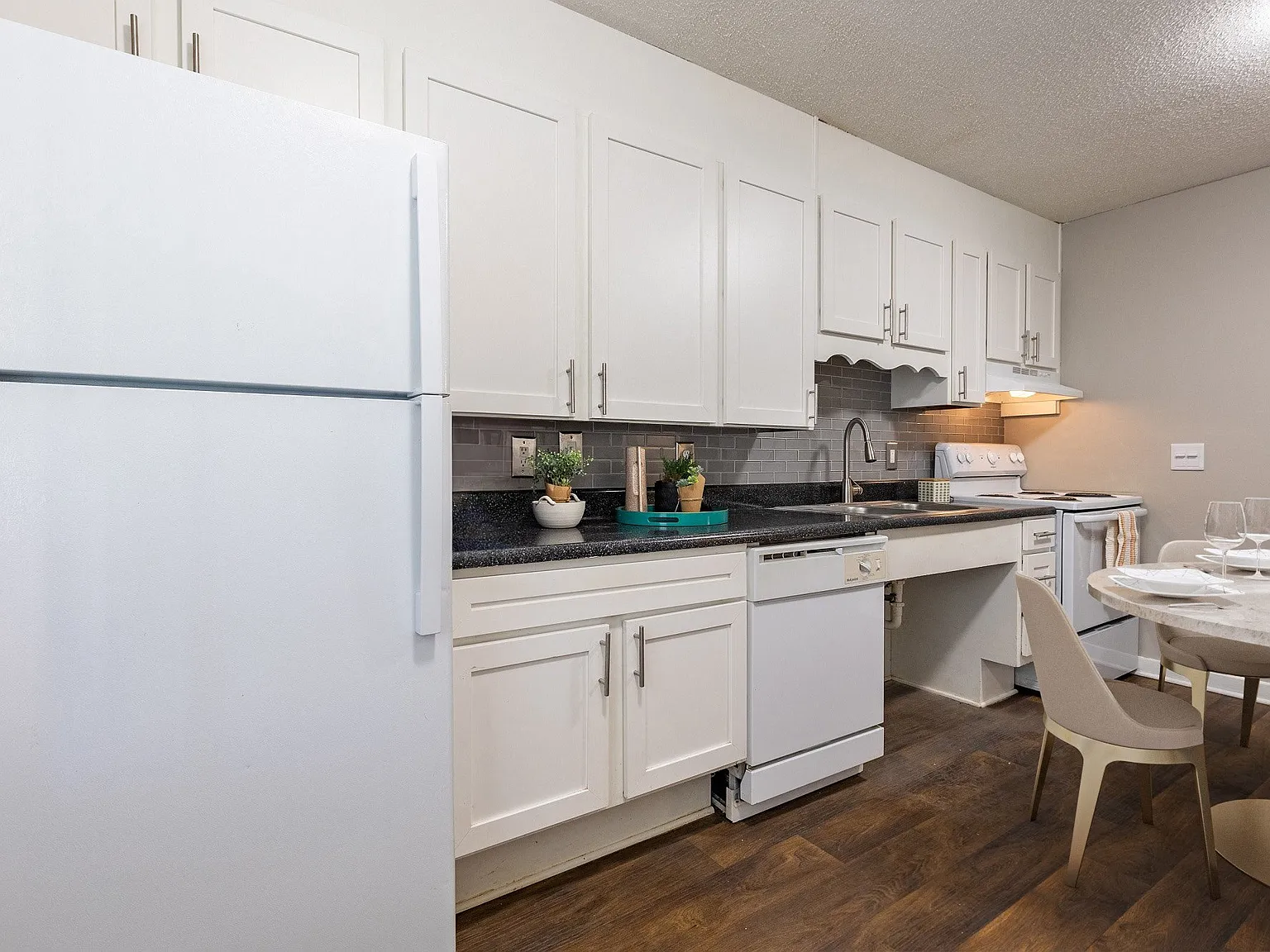 Waters Edge Apartment Homes (NC) — Photo 2