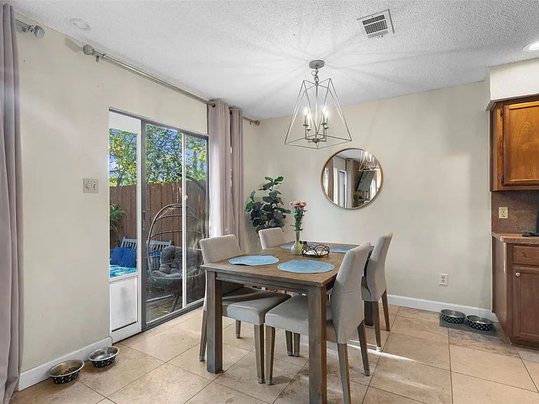 6492 Hart Ln — Photo 6