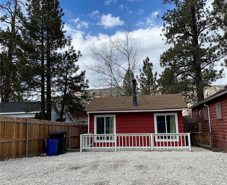 1st image of 517 E Meadow Ln