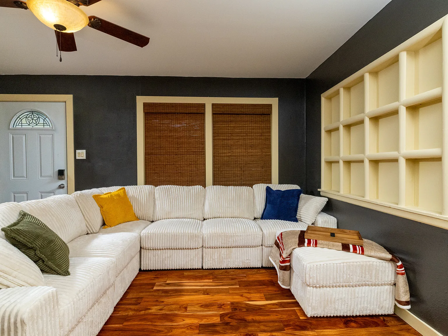 3 bed, 1159 sqft, $2,900 — Photo 3