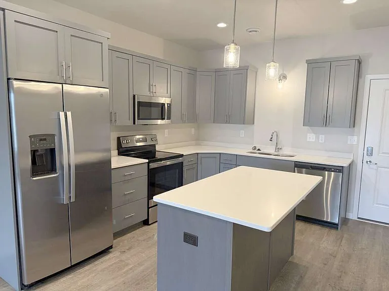 Valley View Town Homes Kitchen