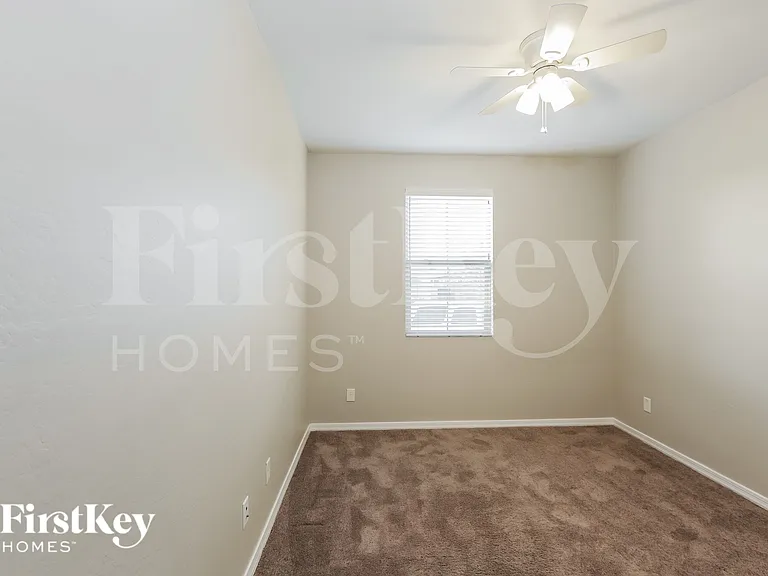 19748 W Devonshire Ave — Photo 13