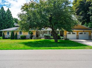 98 Hadley Dr, Hamilton, ON L9G1H2