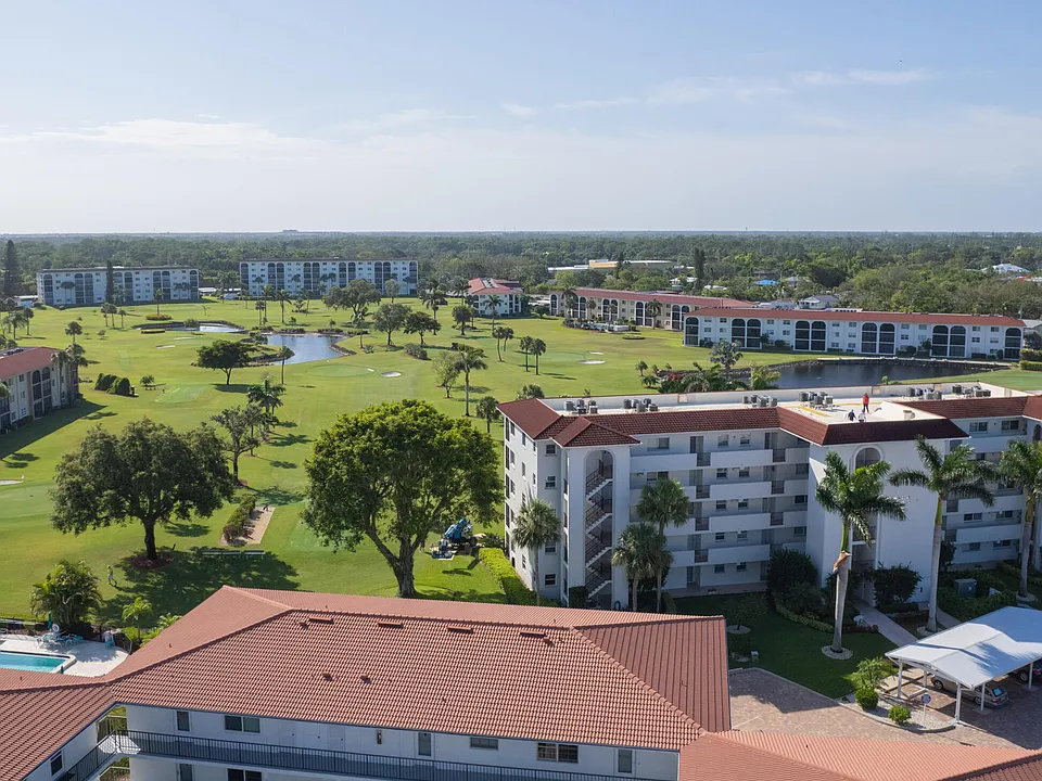 5 High Point Cir W #212