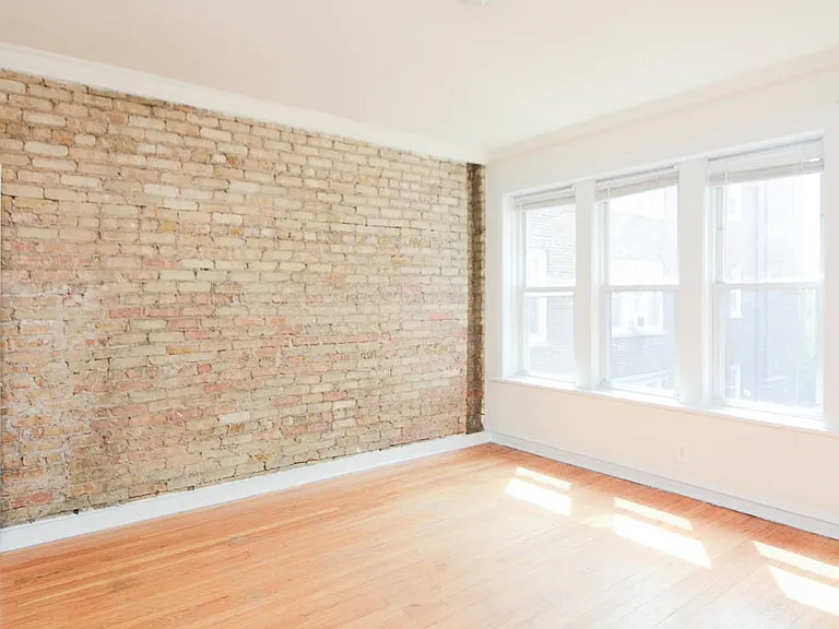 3042 W Wellington Ave #3 — Photo 6