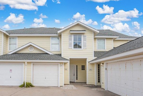 1st image of 15110 Leeward Dr APT 303