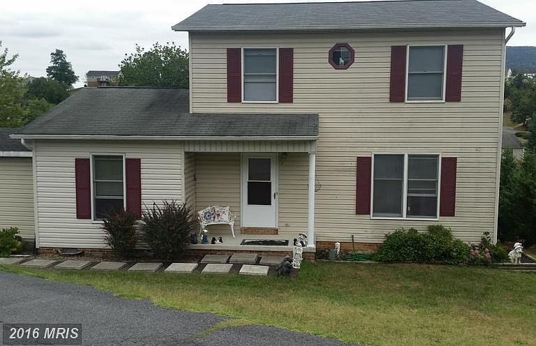1st image of 462 Dickerson Ln