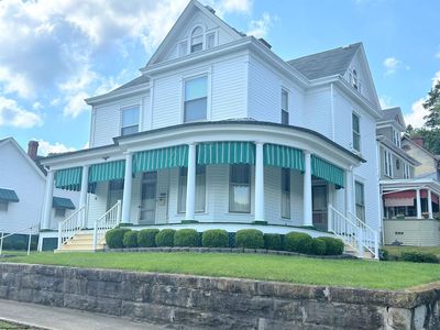 300 Adams St, Mannington, WV, 26582