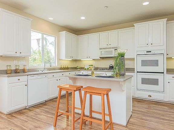 4th image of 12462 Valley Vista Way