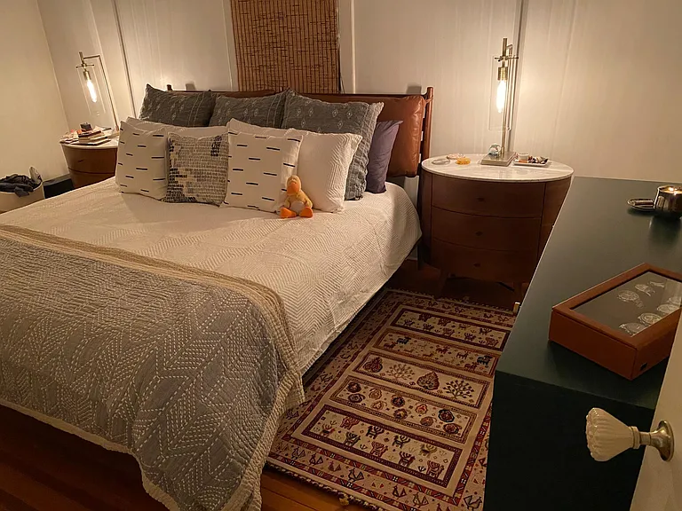 Master Bedroom w/ vaulted ceiling and built in closet