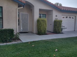 1061 Mountain View Dr, Hemet, CA 92545