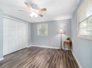 303 Gornto Lake Rd, Brandon, FL 33510