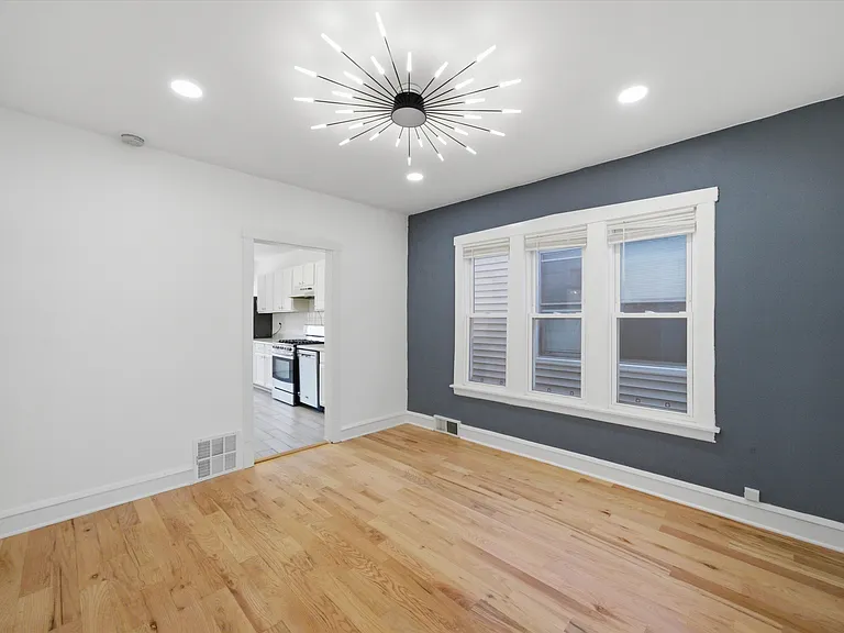 5725 W Giddings St #1 — Photo 6