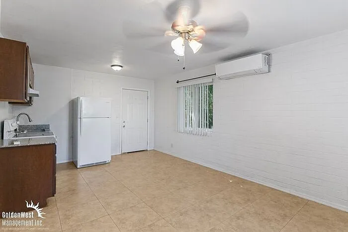 8827 N 3rd St #20 — Photo 5